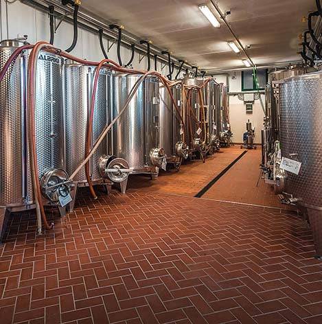 sergio delai wein kantine am gardasee für gastro