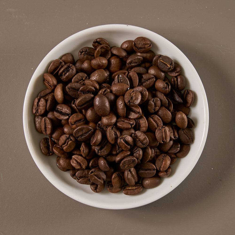 teller mit espressobohnen blu