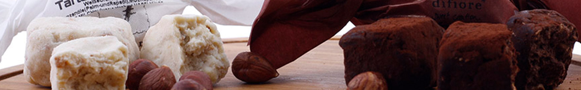 trüffelpralinen mit haselnuss weiße und dunkel
