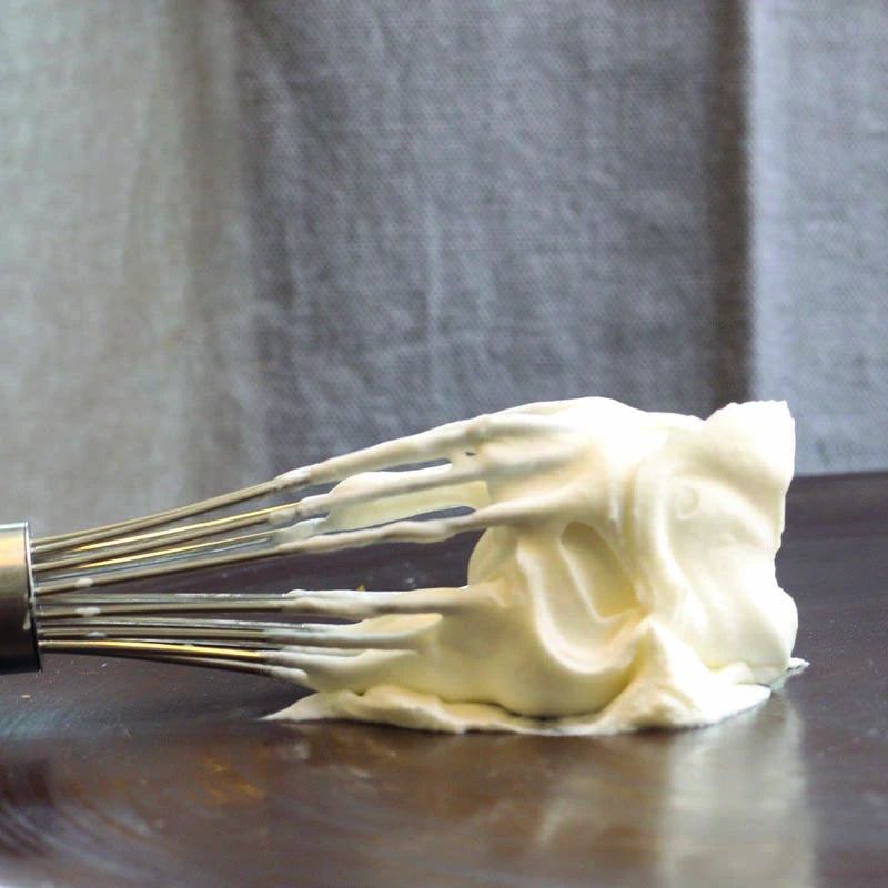 dessertcreme für gastronomie und konditorei. ideal für torten und dessert - vom gastrospezialisten