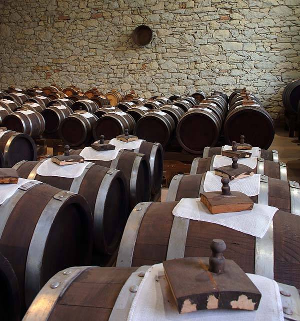 fässer der aceto balsamico bei astrology