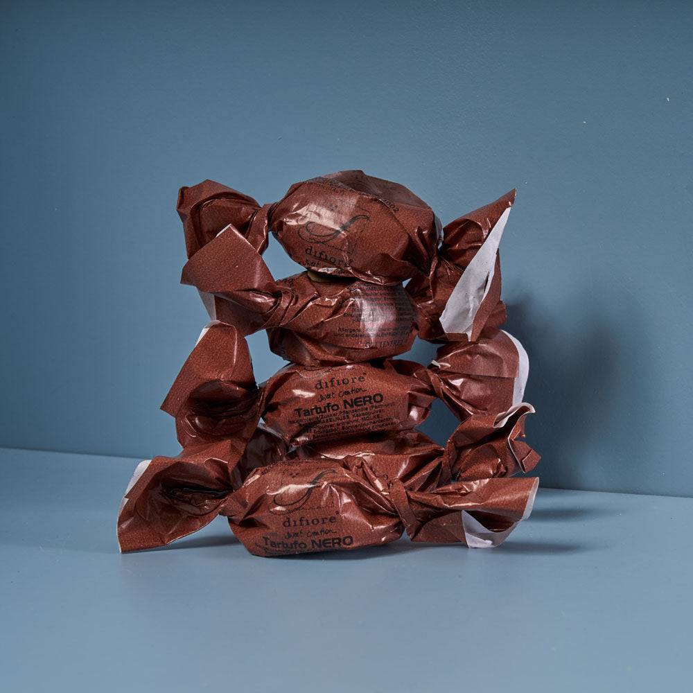 Tartufo Dolce Nero Trüffelpralinen aus dem Piemont in brauner Verpackung